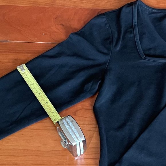 Women's Basic Long Sleeve Slim-Fit Square Neck Tee Shirt Top (NWOT) - Picture 13 of 15